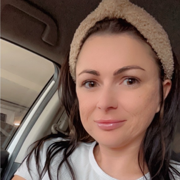 Meet your Posher, A - Picture 1 of 1